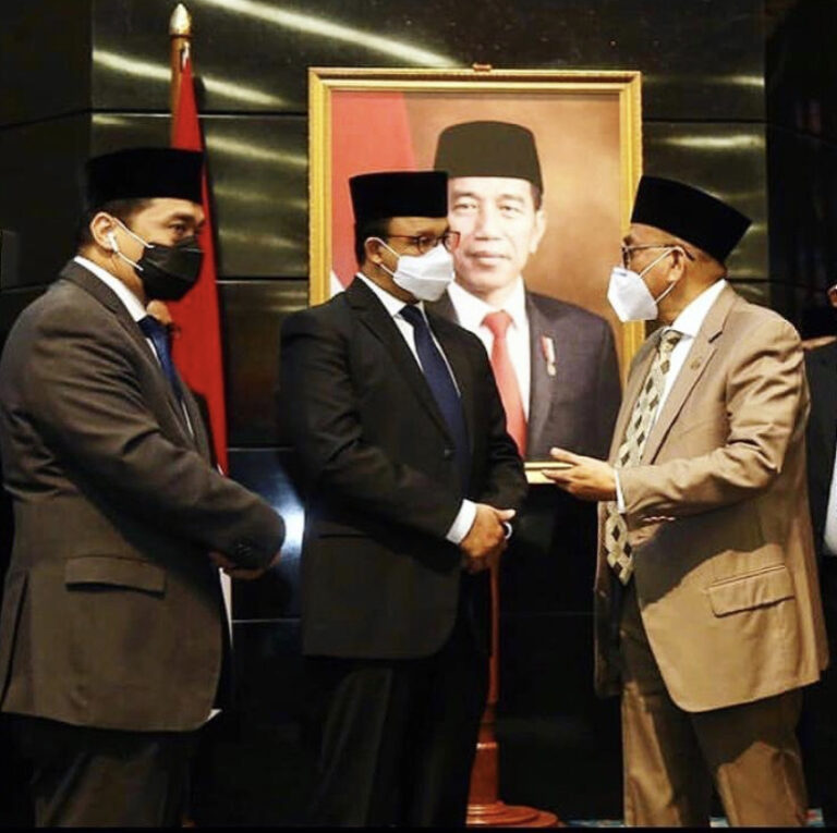 Tangan Dingin Mohamad Taufik dan Jalan Politik