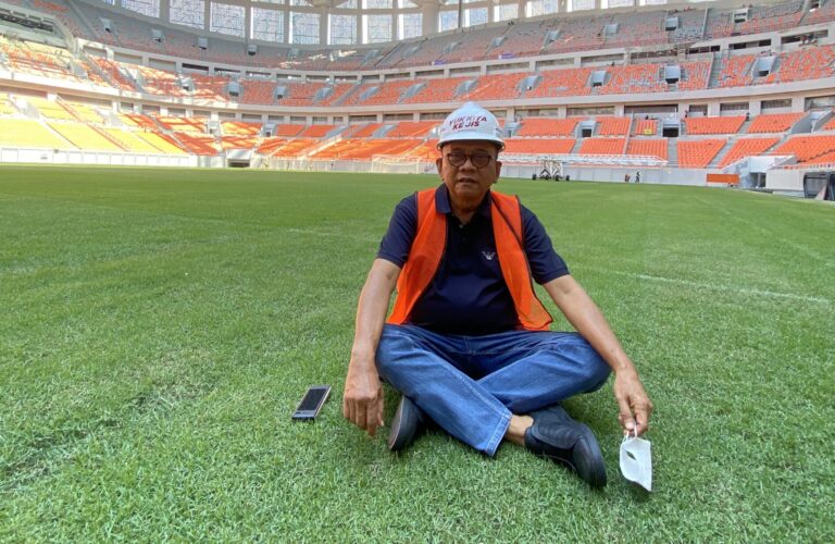 Akhir Bulan Ini FIFA Akan Tinjau JIS