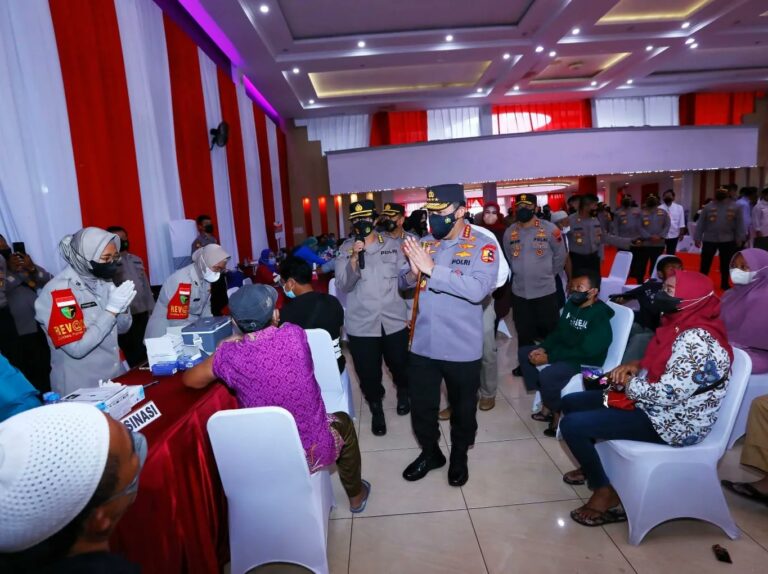 Jelang Ramadhan Kapolri Ingatkan Forkopimda Kebut Vaksinasi