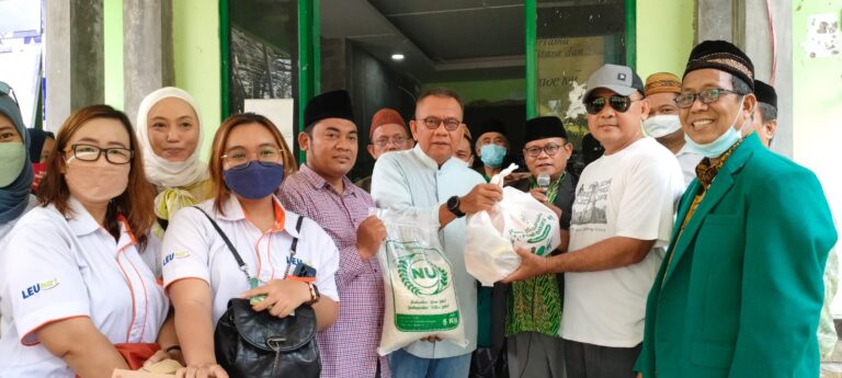 Gelar Sembako Murah, Bendahara PWNU Jakarta: Kami Hadir di Tengah-tengah Masyarakat