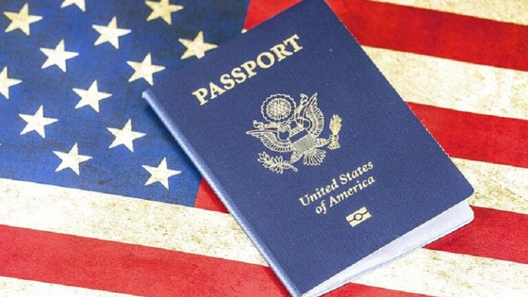 Kemenkumham Sesuaikan Tarif Visa, Ini Rinciannya