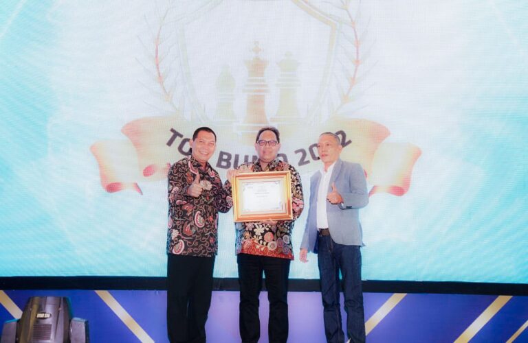 Bank DKI Raih Penghargaan TOP BUMD 2022