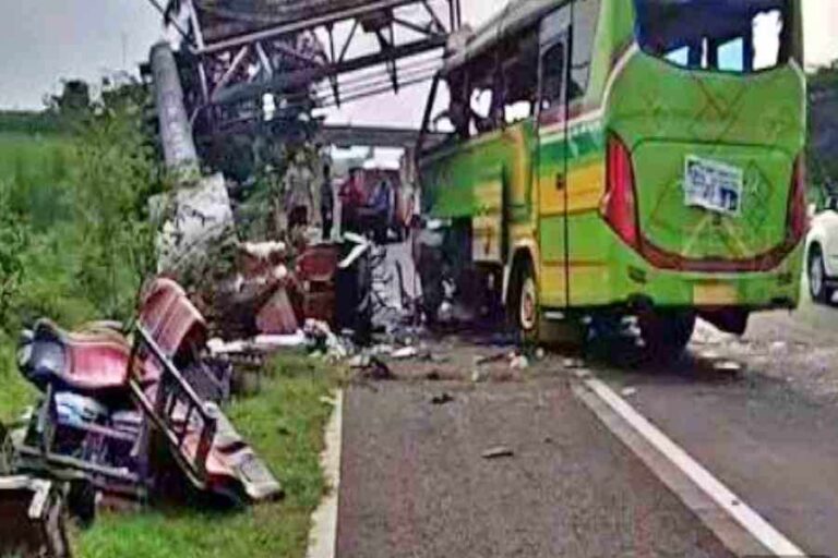 Bus Kecelakaan di Tol Mojokerto-Surabaya KM 712, ada Korban Meninggal