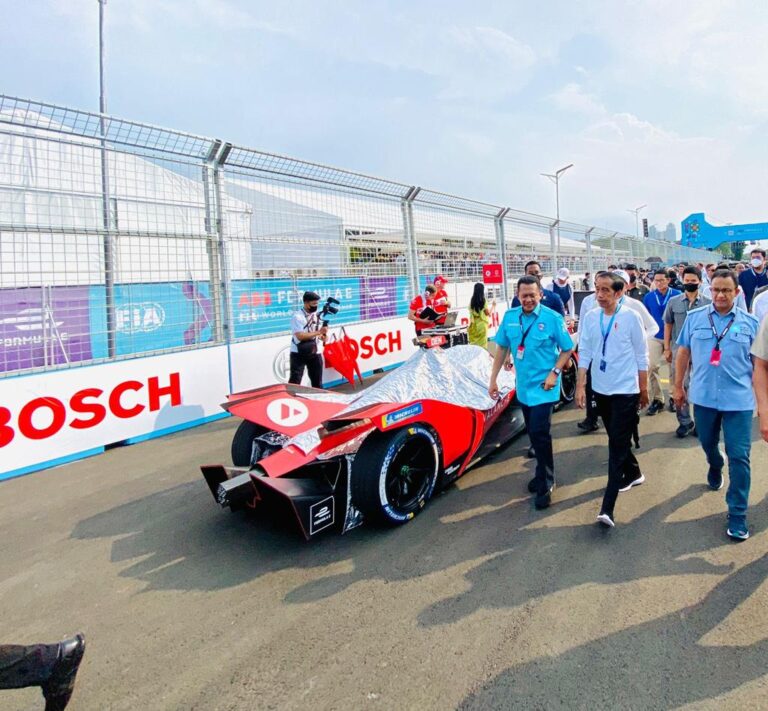 Presiden Jokowi: Formula E Berdampak Baik pada Industri Mobil Listrik di Indonesia