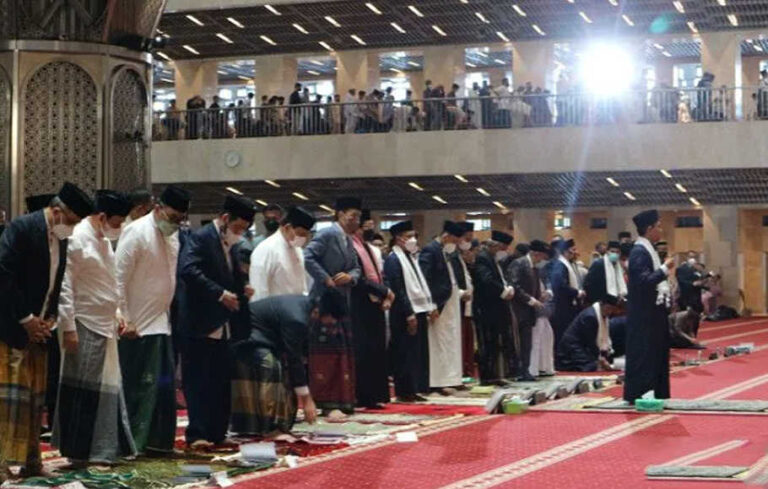 Presiden Jokowi Salat Iduladha di Masjid Istiqlal