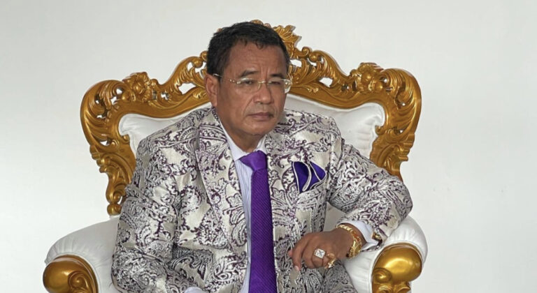 Alfamart Tunjuk Hotman Paris Bela Pegawai yang Diintimidasi