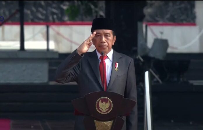 Presiden Joko Widodo saat memimpin upacara peringatan Hari Kesaktian Pancasila di Monumen Pancasila Sakti, Lubang Buaya, Jakarta Timur (1/10) | Foto: Setpres