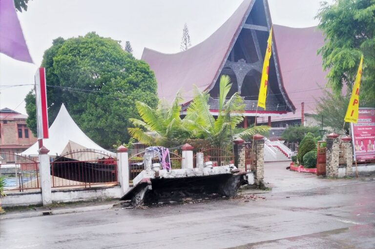 Dampak Gempa Tapanuli Utara, Rumah dan Fasum Rusak