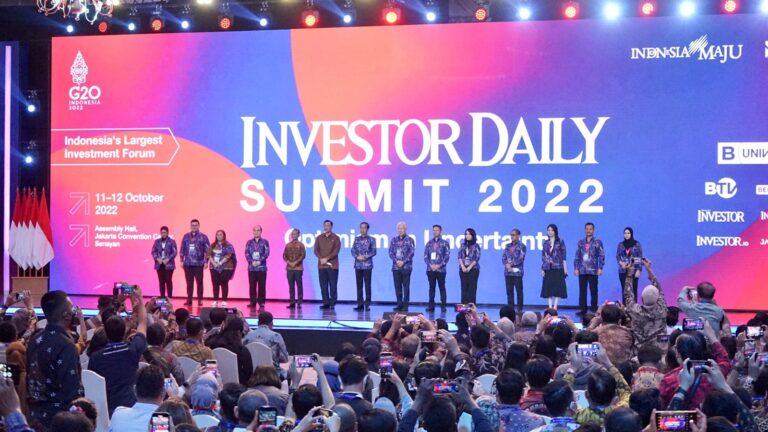 Di Investor Daily Summit 2022, Presiden Tawarkan Investasi Aspal Buton