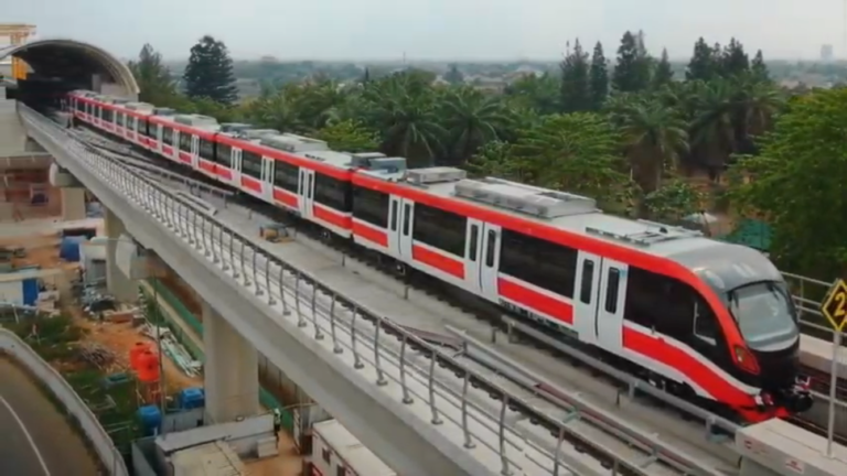 Pj Gubernur DKI Enggan Melanjutkan Proyek LRT Peninggalan Ahok