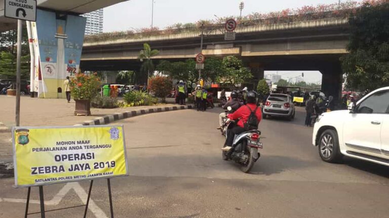 Polantas tak Boleh Menindak Pelanggar Lalu Lintas Secara Razia, Ini Penjelasannya