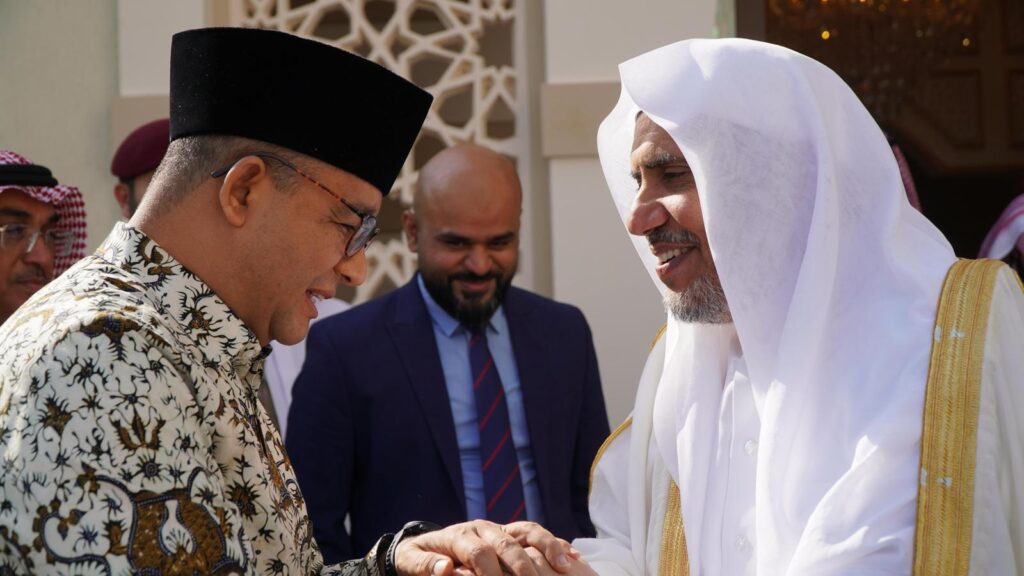 Anies Baswedan Bertemu Sekjen Liga Muslim Dunia, Muhammad bin Abdul Karim Issa di Sekretariat Muslim World League di Jeddah, Arab Saudi | Foto: Ist.