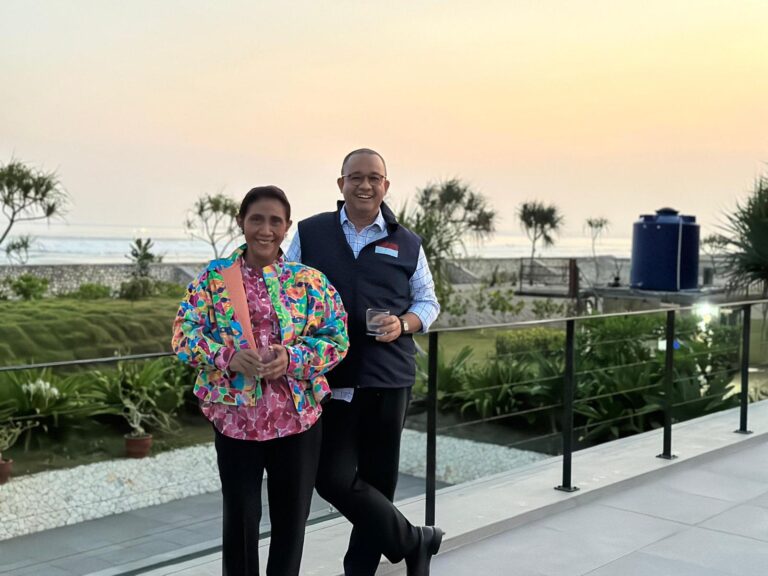 Anies Bertemu Susi di Pangandaran, Ini yang Dibahas