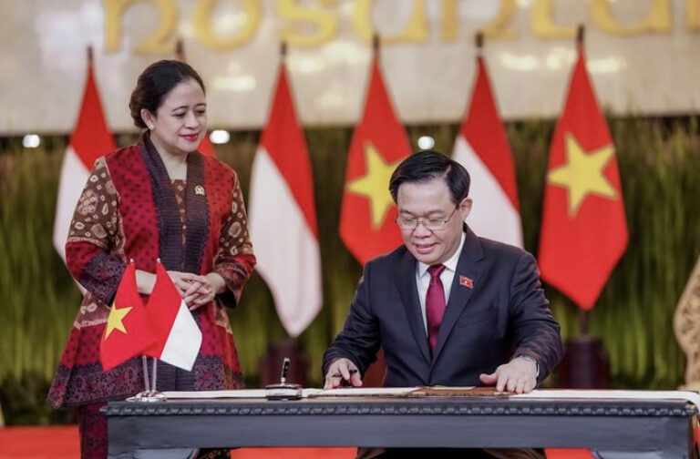 Ketua DPR Tandatangani Kerja Sama dengan Parlemen Vietnam