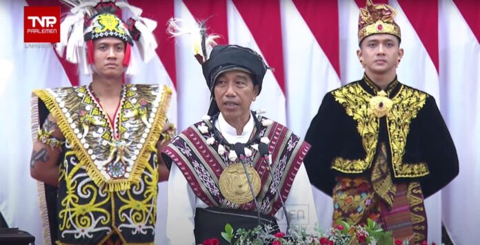Presiden Jokowi saat menyampaikan pidato pada Sidang Tahunan MPR RI dan Sidang Bersama DPR RI dan DPD RI dalam rangka HUT Ke-78 Proklamasi Kemerdekaan RI, di Ruang Rapat Paripurna, Gedung Nusantara MPR/DPR/DPD RI, Senayan, Jakarta, Rabu (16/08/2023) pagi. (Sumber: Tangkapan Layar)