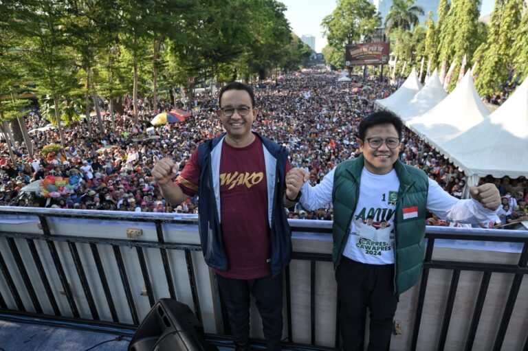 Lautan Massa Ikut Jalan Sehat, Anies-Gus Imin Serukan Coblos Partai Koalisi