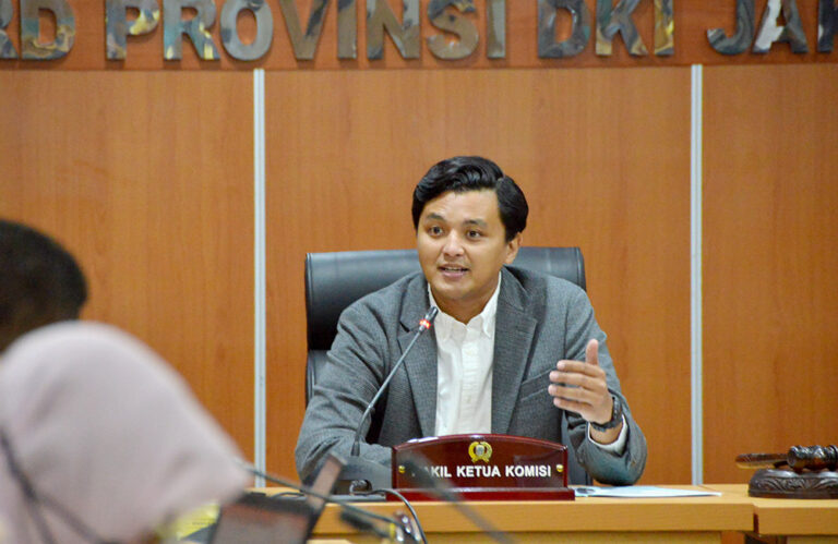 Komisi E DPRD DKI Dorong Pemprov Konsisten Latih Pengrajin Batik Betawi
