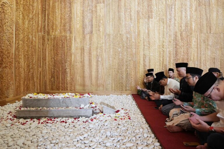 Didoakan Ulama Bandung, Anies: Insya Allah Diijabah