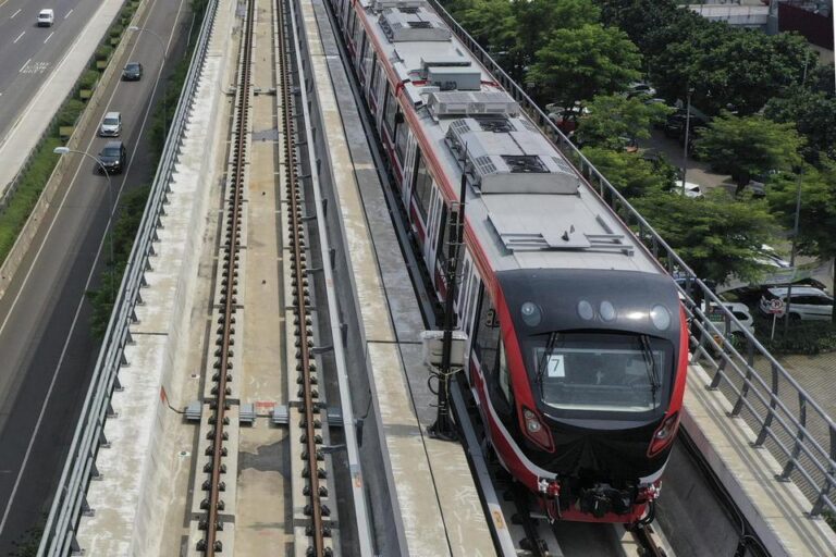 LRT Jabodebek Layani 4,5 Juta Penumpang Sejak Diresmikan Presiden Jokowi