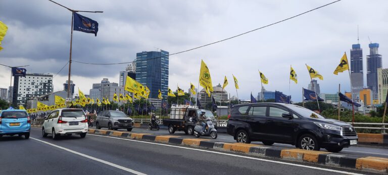 Parpol Diminta Tertibkan Sendiri APK di Zona Terlarang