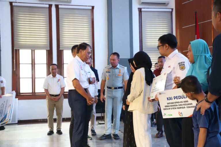 Jasa Raharja dan KAI Beri Santunan Rp100 Juta Lebih ke Masinis yang Meninggal Dunia