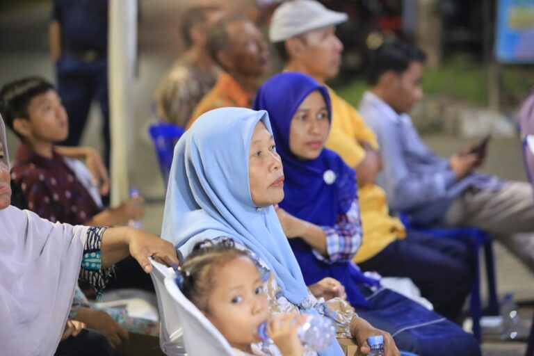 Keluarga Alm Pdt. Jusuf Mudjiman Gelar Natal Bersama dan Pengobatan Akupunktur