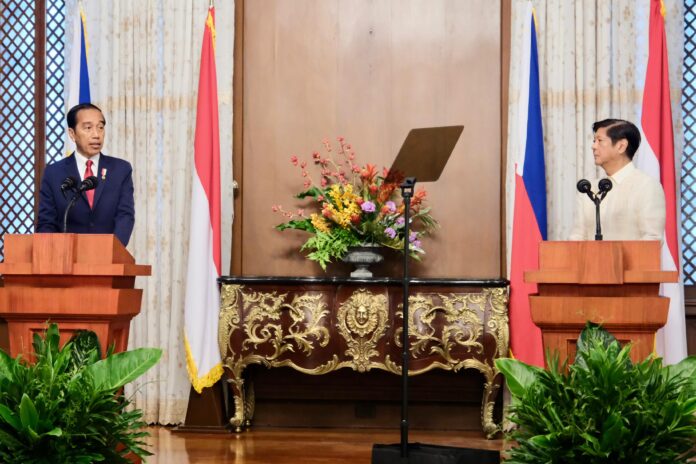 Presiden Jokowi bertemu dengan Presiden Ferdinand Marcos Jr. di Istana Malacanang, Manila, Filipina, Rabu (10/1). Foto: BPMI Setpres