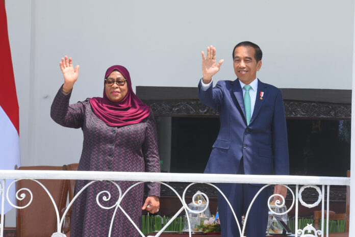 Presiden Jokowi menerima kunjungan Presiden Tanzania Samia Suluh Hassan, di Istana Kepresidenan Bogor, Jawa Barat, Kamis (25/1). Foto: Humas Setkab/Oji