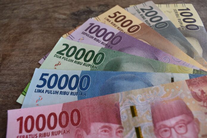 Ilustrasi Rupiah. Foto: Robert Lens from Pixabay