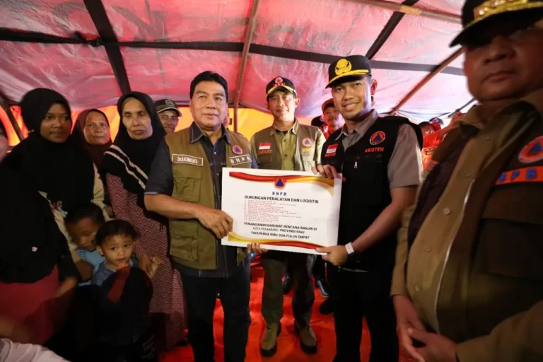 BNPB Berikan Bantuan Rp 350 Juta untuk Penanganan Bencana Banjir Riau