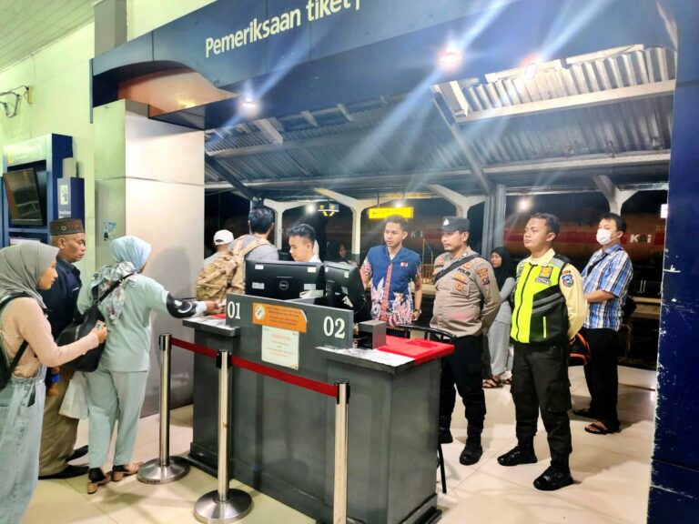 Jelang Hari Pemungutan Suara, Penumpang Kereta Jarak Jauh Melonjak 20 Persen