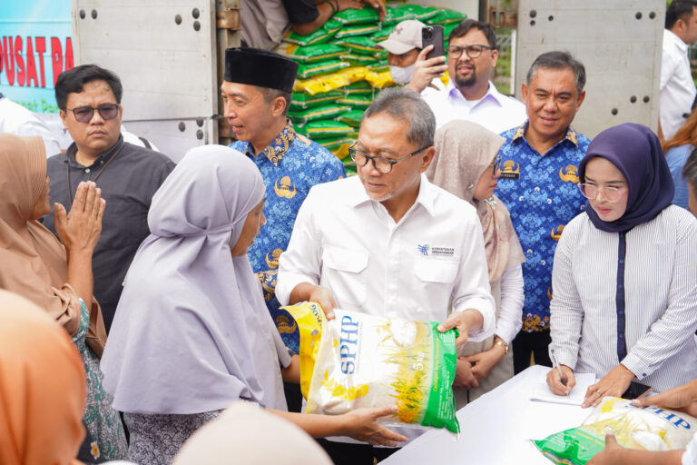 Zulhas Klaim Harga Bahan Pokok Turun di Bogor Termasuk Beras