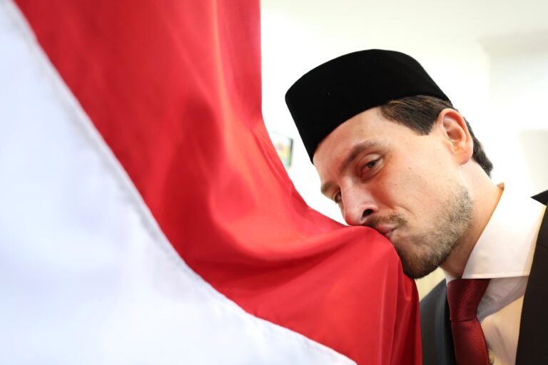 Kata Thom Haye dan Ragnar Oratmangoen setetlah Resmi jadi Warga Negara Indonesia