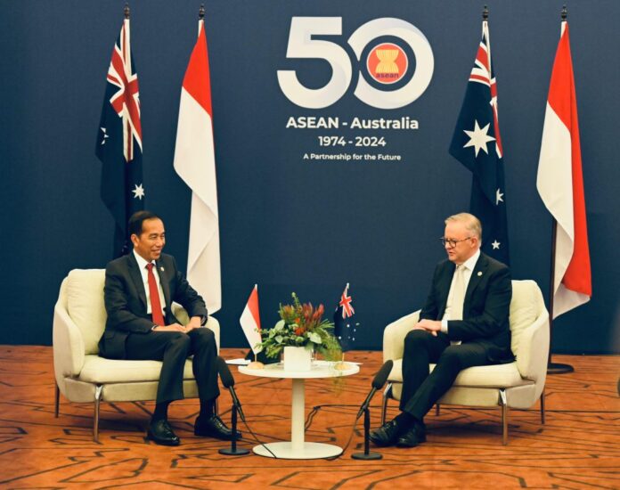 Presiden Jokowi bertemu Perdana Menteri Australia, Anthony Albanese, di Melbourne Convention and Exhibition Centre (MCEC), Melbourne, Australia, Selasa (5/3). Foto: BPMI Setpres/Laily Rachev