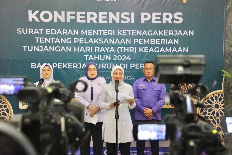 Menaker Ida Tegaskan THR Wajib Dibayar Penuh, Tidak Boleh Dicicil