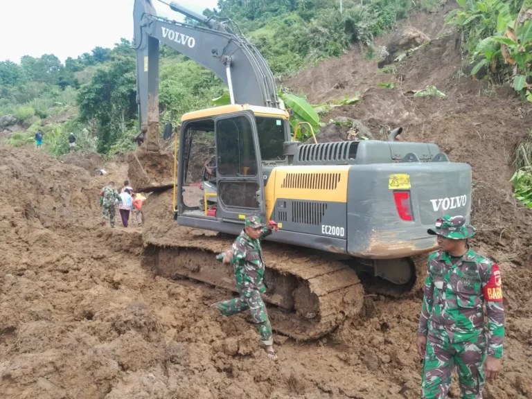 Banjir di Kecamatan Tolinggua Kabupaten Gorontalo Utara Surut
