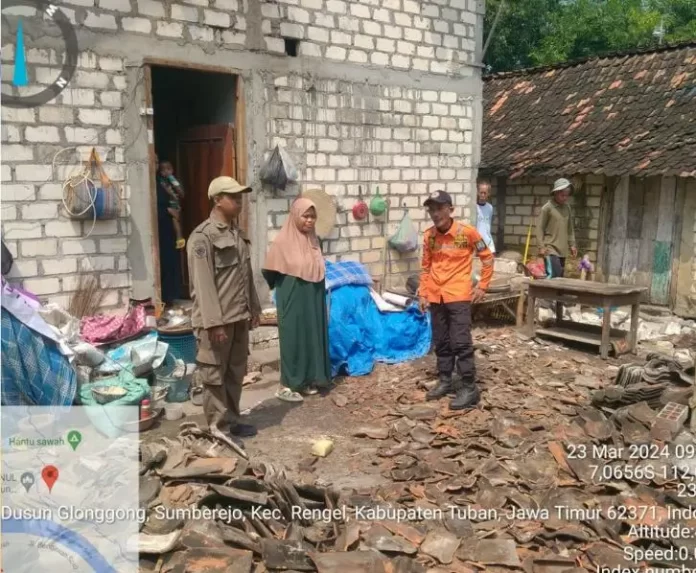 Kondisi rumah terdampak gempa di Kabupaten Tuban, Jawa Timur pada Sabtu (23/3). (BPBD Kabupaten Tuban)