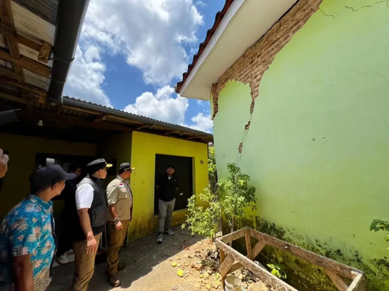 4.679 Rumah Warga Rusak Akibat Gempa M6,5 Tuban