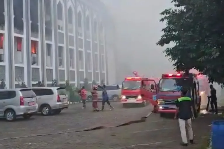Kebakaran di Gedung UIN Syarif Hidayatullah Diduga Disebabkan Korsleting Listrik