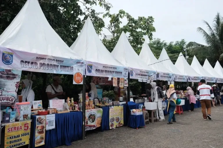 Pemkot Depok Bagikan Ribuan Voucher Makan Gratis untuk Rayakan Malam Tahun Baru