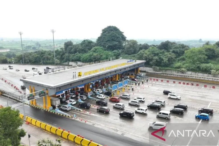 163.595 Kendaraan Kembali ke Jabotabek H+1 Natal