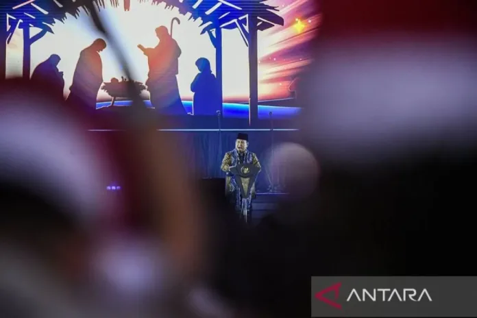 Presiden Prabowo Subianto memberikan sambutannya pada acara Perayaan Natal Nasional 2024 di Indonesia Arena, GBK, Jakarta, Sabtu (28/12/2024). Perayaan Natal Nasional 2024 mengangkat tema Marilah Sekarang Kita Pergi ke Betlehem. ANTARA FOTO/Muhammad Adimaja/foc/pri.