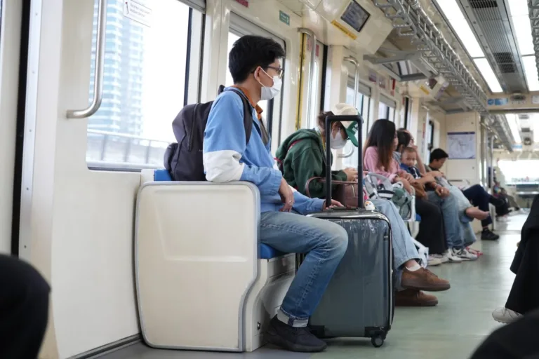Pengguna LRT Jabodebek Naik 12 Persen Selama Penerapan Kebijakan ASN Wajib Naik Transum